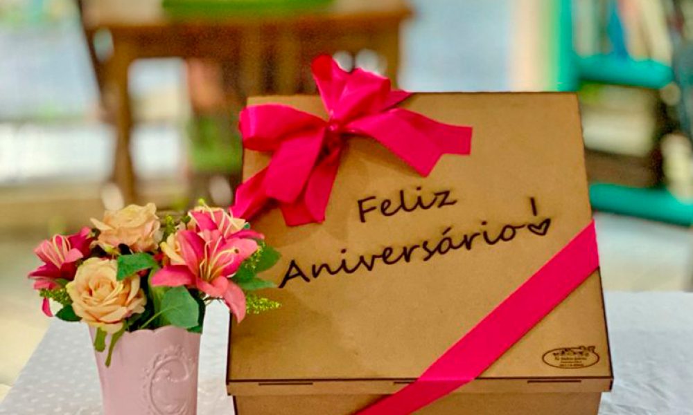 Feliz-aniversário